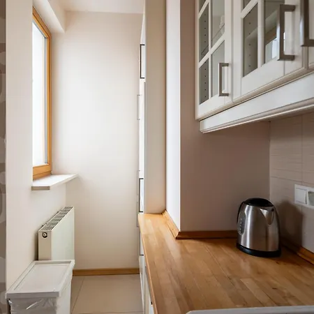 Obrzezna Beige Warszawa
