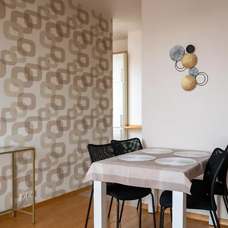 Obrzezna Beige Warszawa