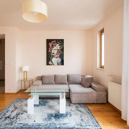 Obrzezna Beige *
